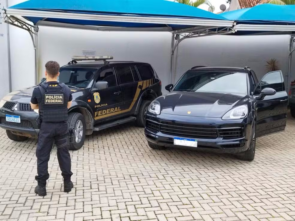 Polícia Federal realiza operação contra esquema financeiro clandestino em Curitiba