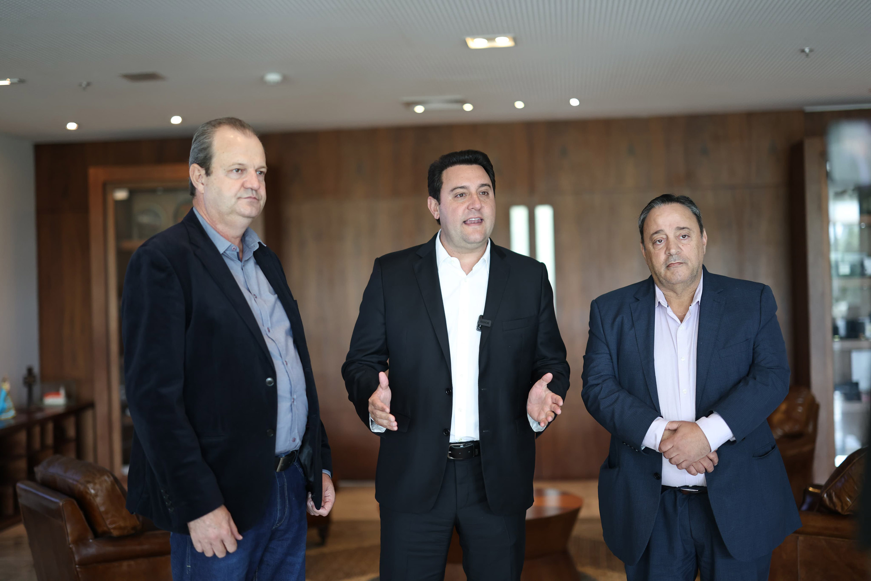 Estado do Paraná propõe incorporação da Uniuv à Unespar para fortalecer ensino superior