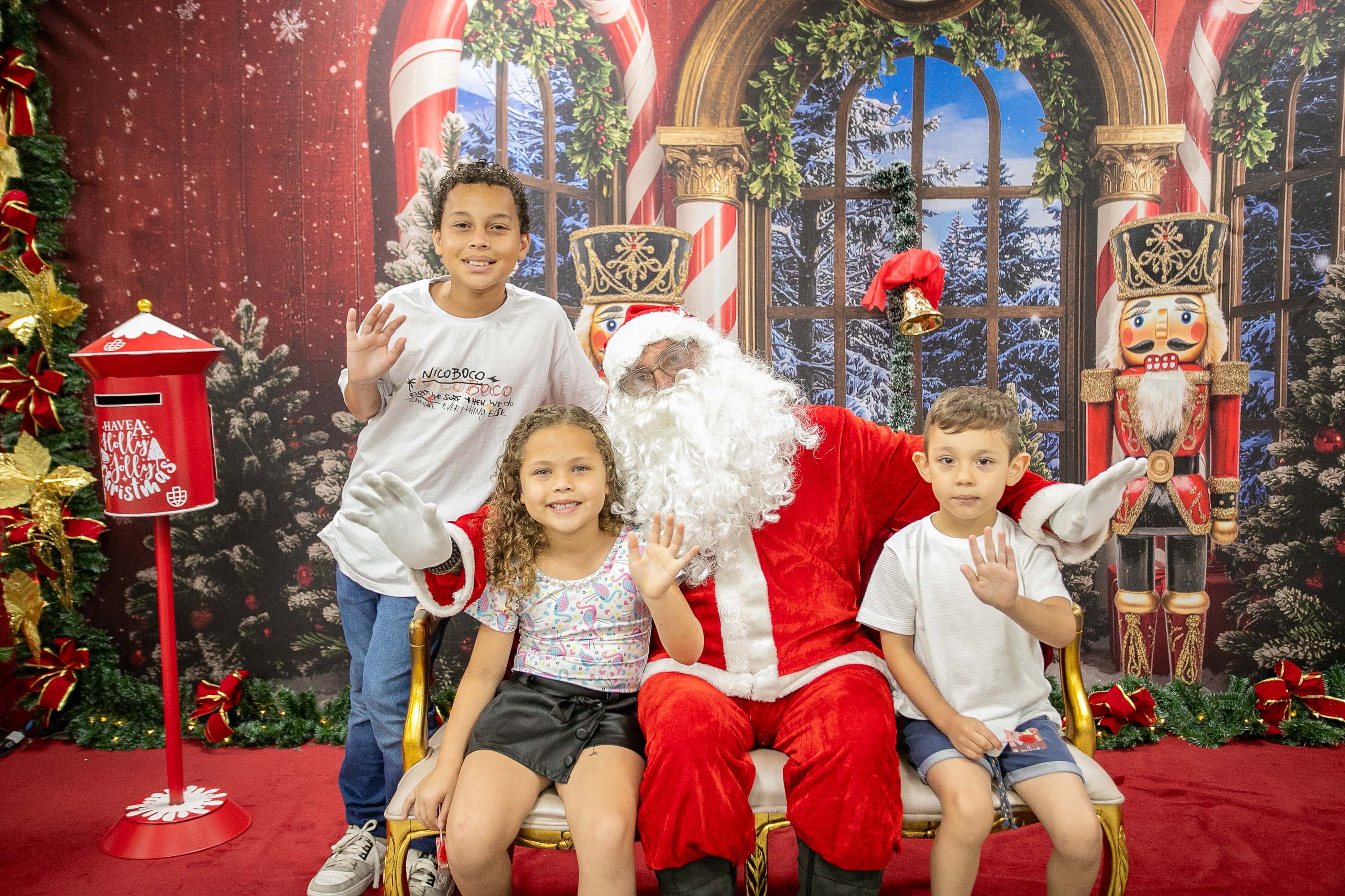 Com visita do Papai Noel, Portos do Paraná convida comunidade a colaborar com Natal Solidário