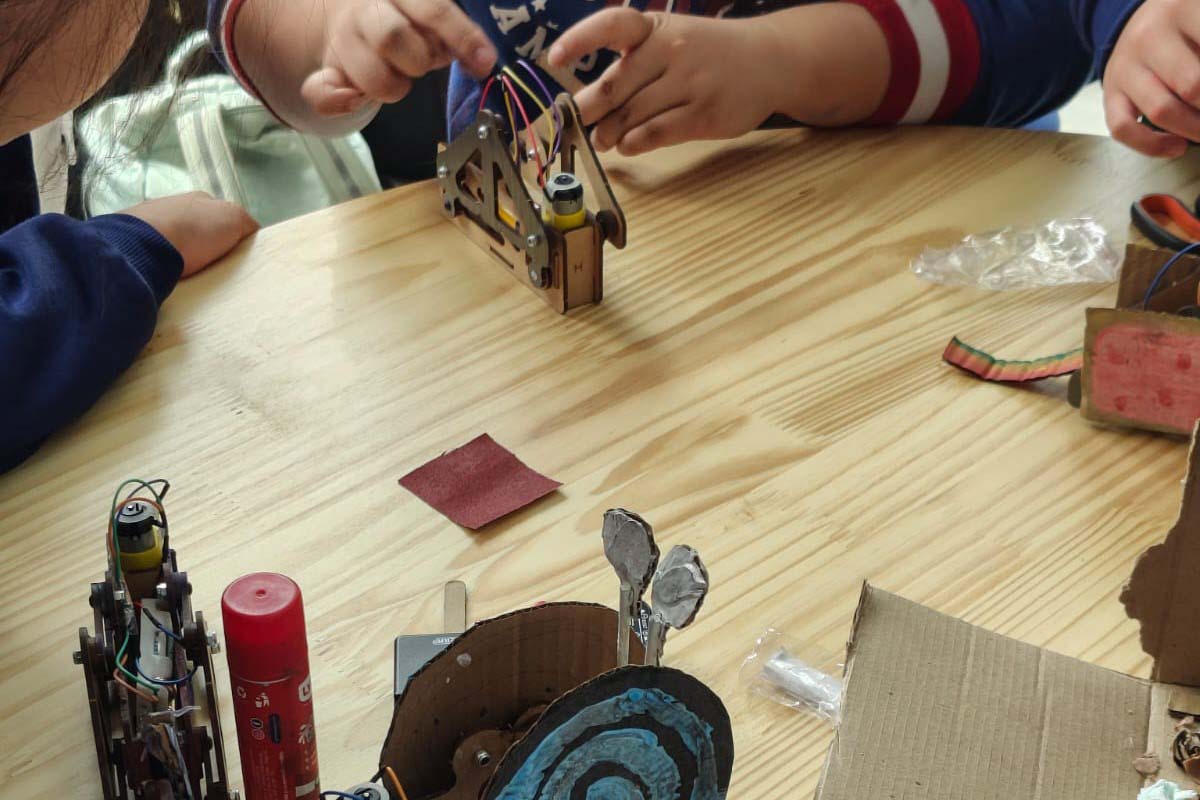 Projeto Engenhoka leva inovação e tecnologia a escolas públicas do Paraná