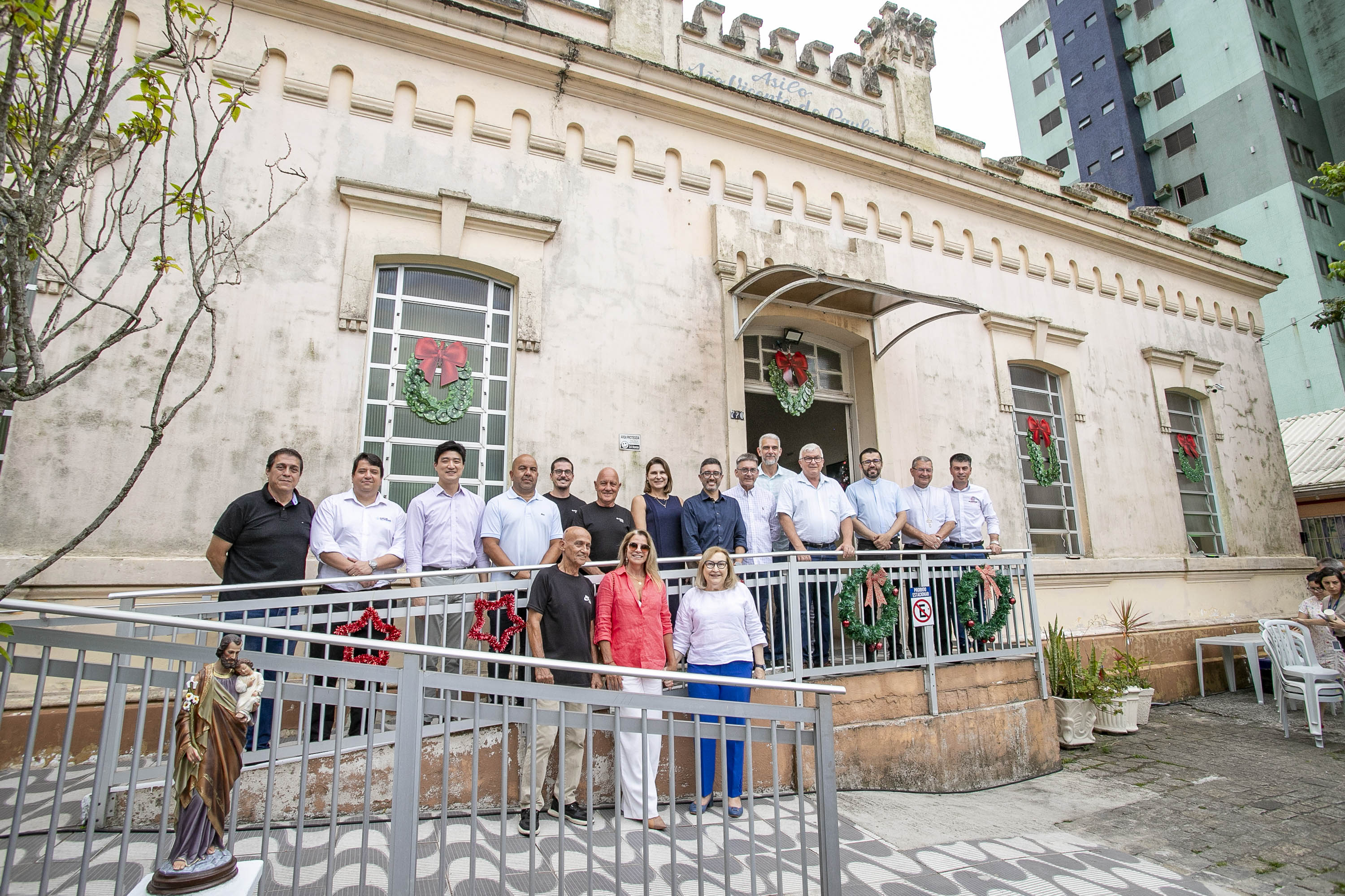 Asilo São Vicente de Paulo celebra reforma financiada pela Corrida do Porto 2025