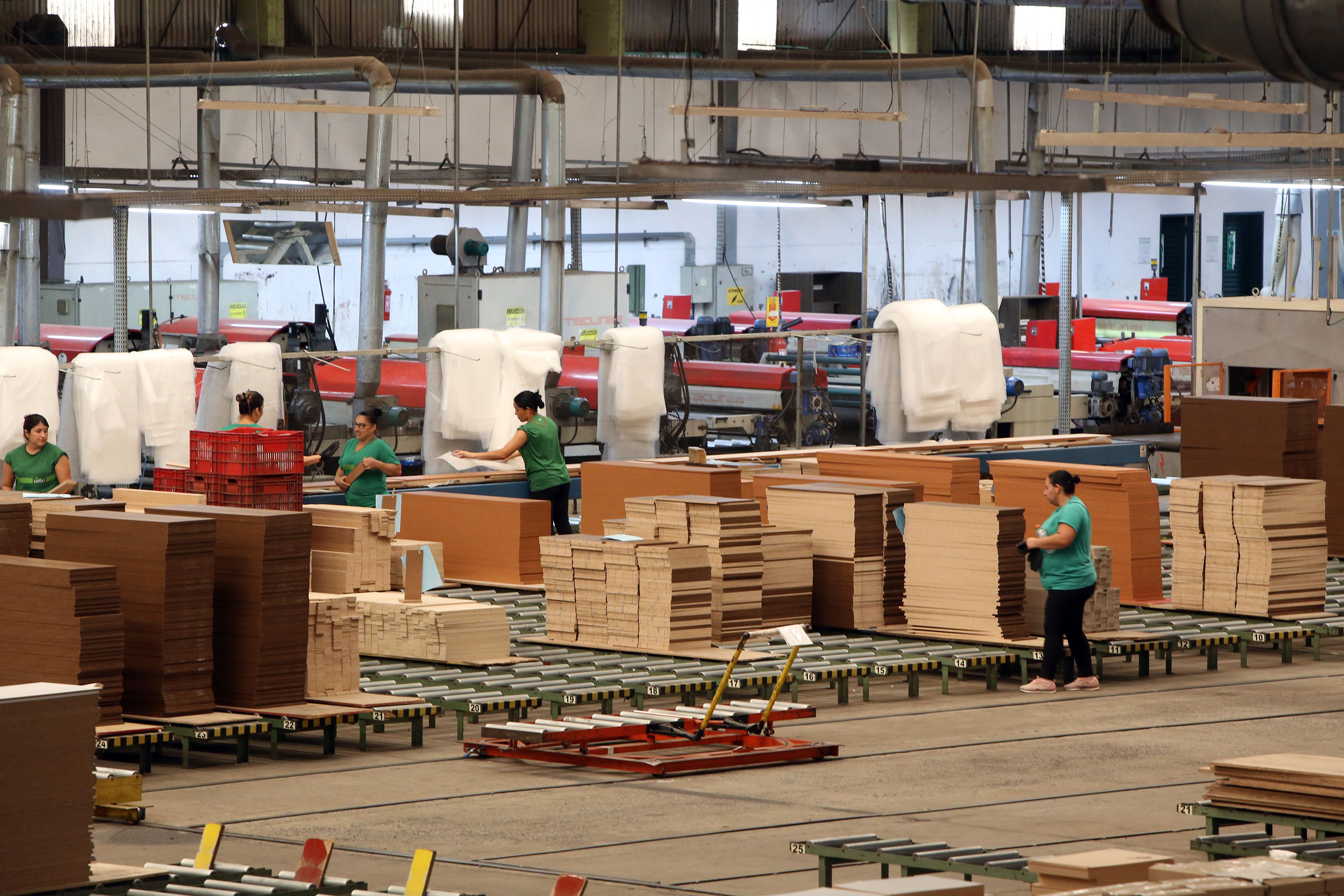 Paraná registra 23.779 vagas de emprego na última semana antes do Natal