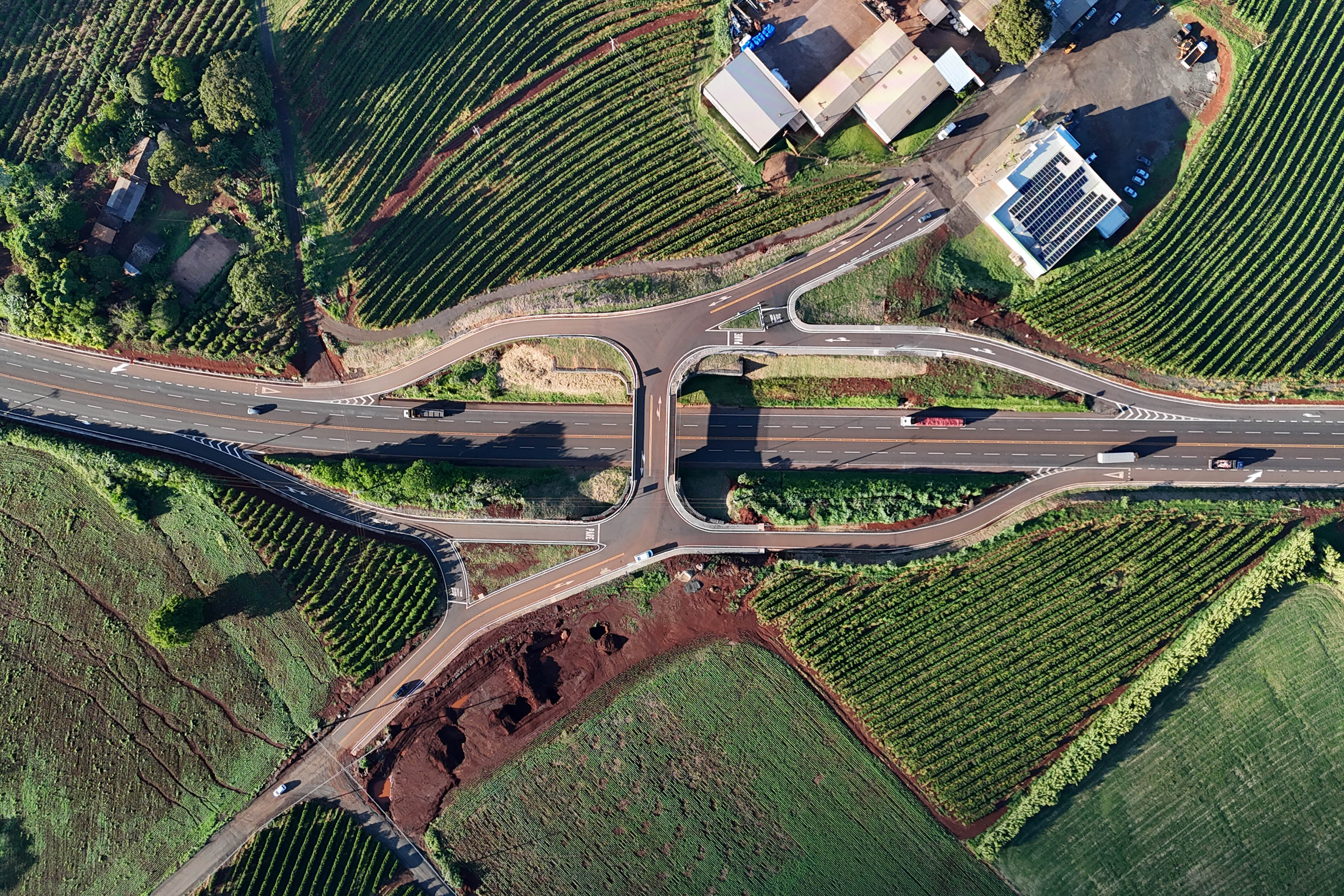 Governo do Paraná alcança recorde histórico em investimentos com mais de R$ 5 bilhões em 2025