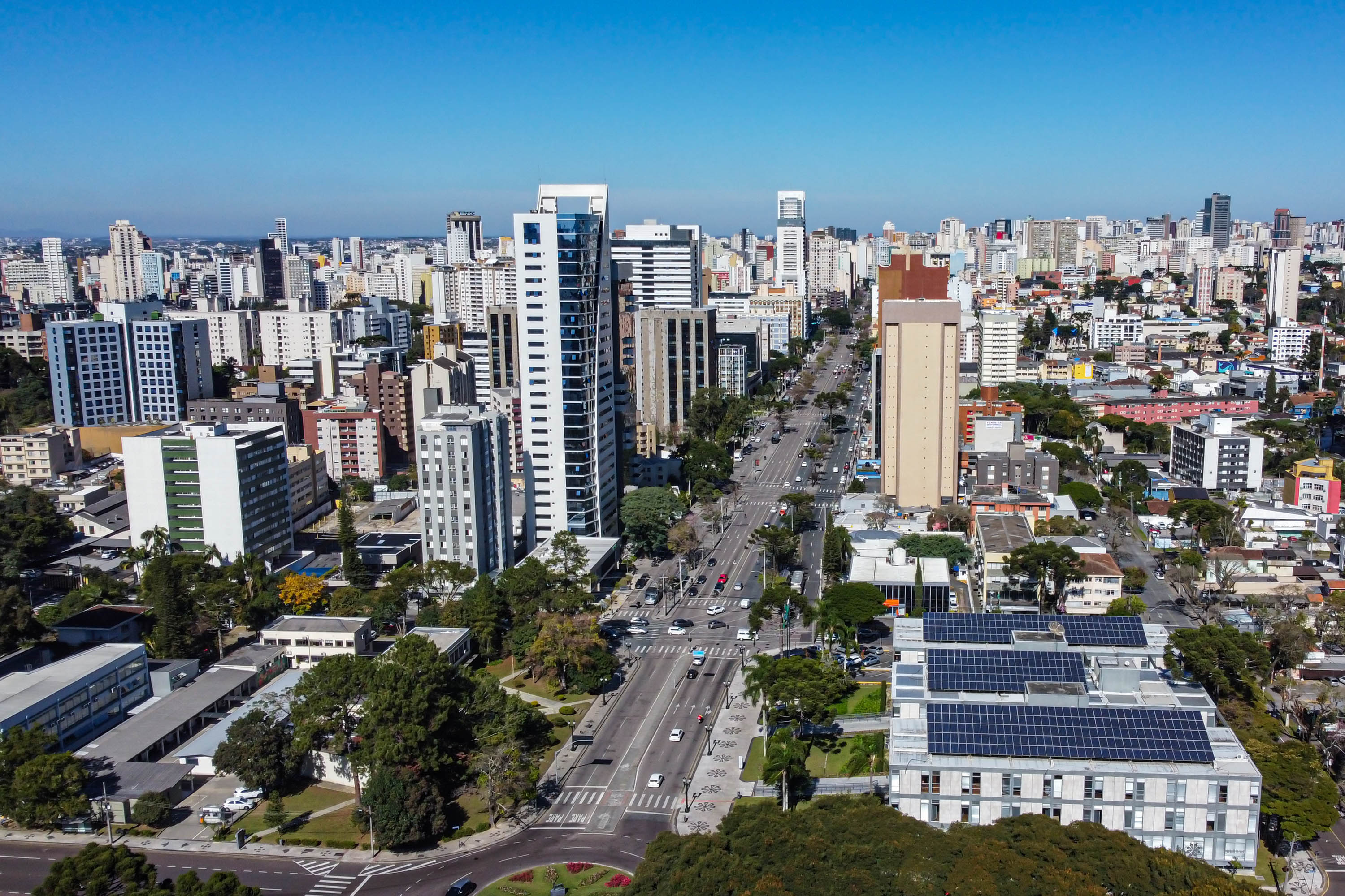 Paraná se destaca com oito cidades entre as 100 maiores economias do Brasil