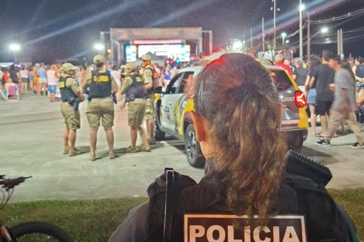 Polícia Penal do Paraná Reforça Segurança no Litoral e em Piraquara Durante Festividades de Fim de Ano