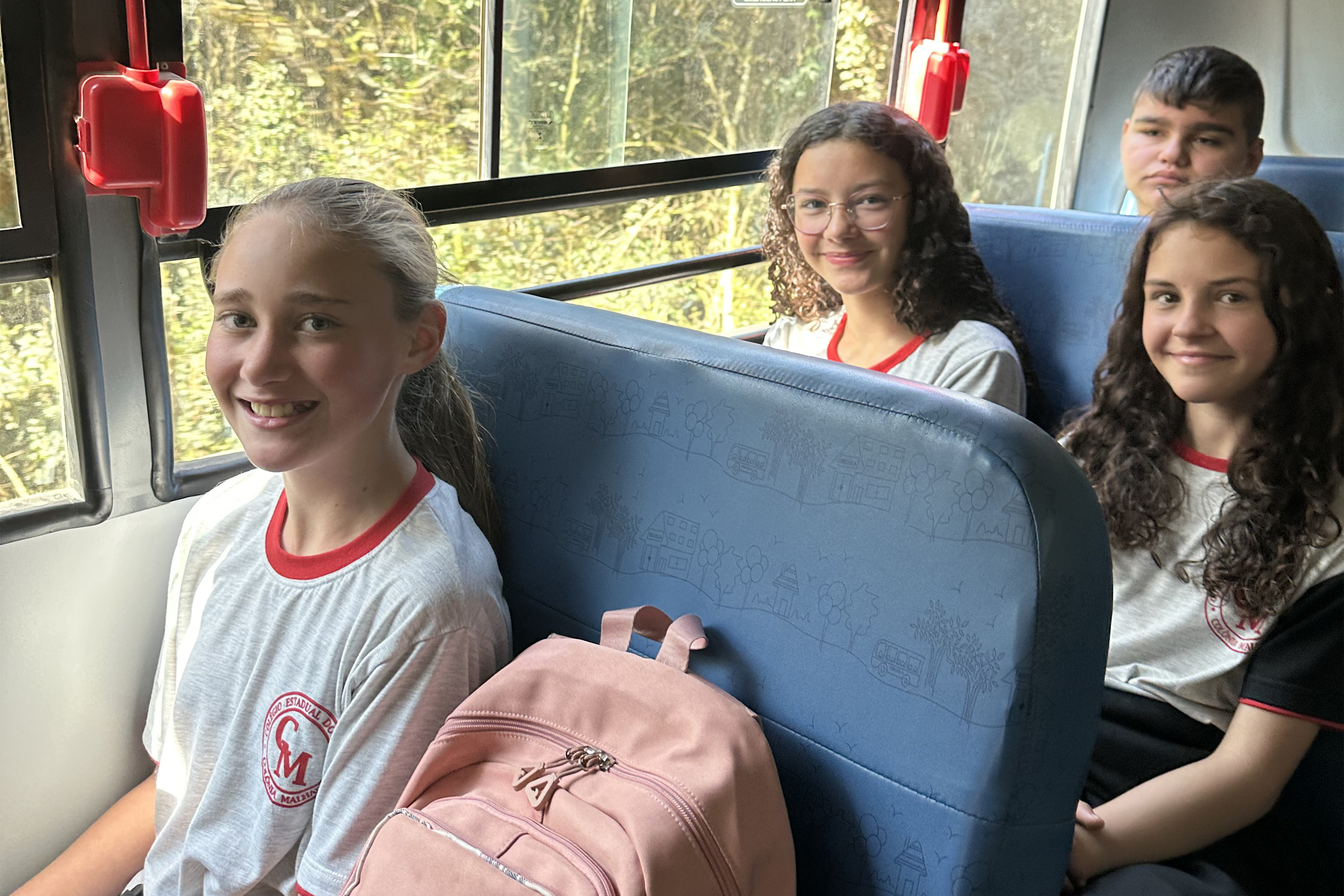 Pais devem atualizar cadastro para transporte escolar em 2026