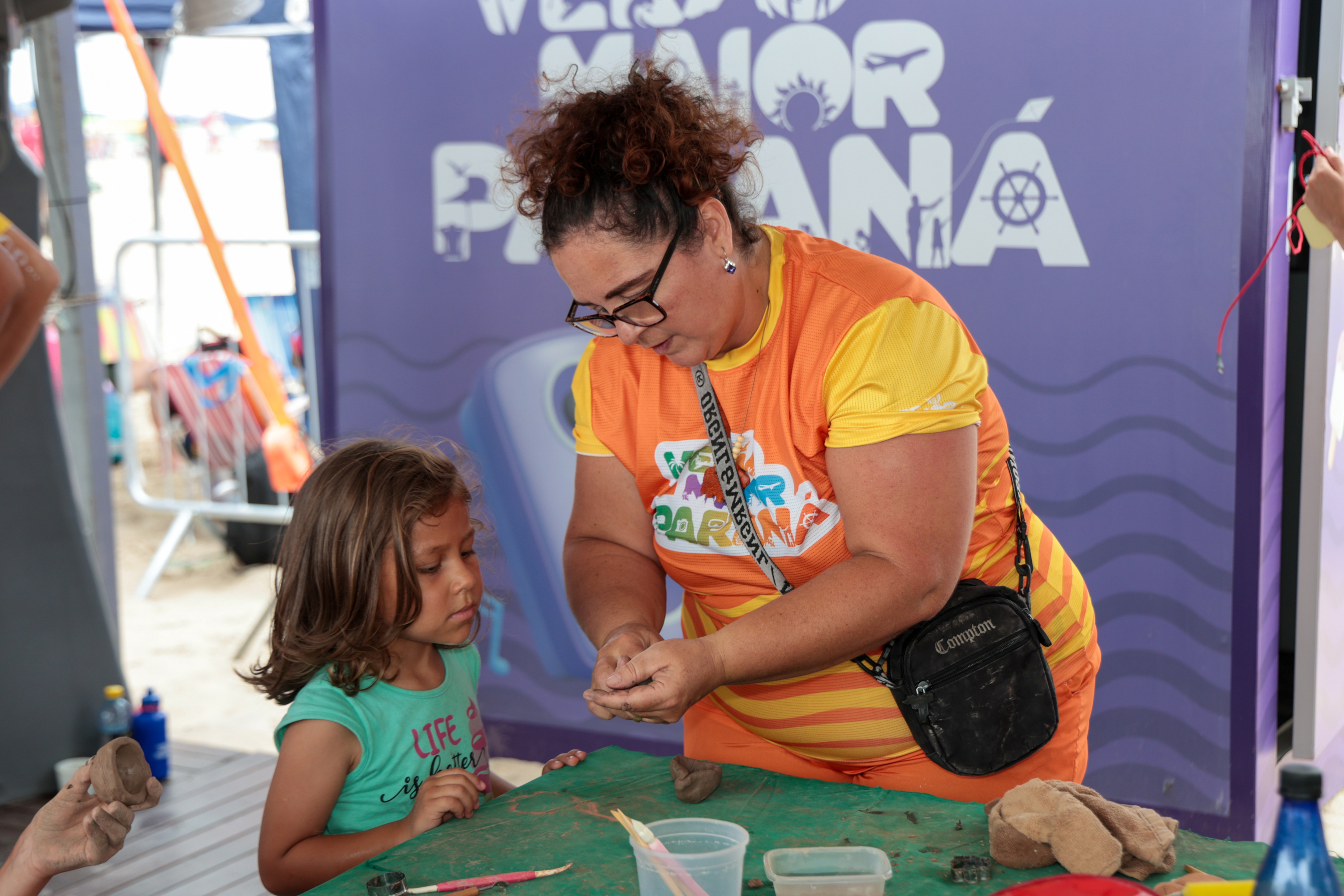 Verão Maior Paraná realiza mais de 10 mil atendimentos e valoriza culturas no Litoral