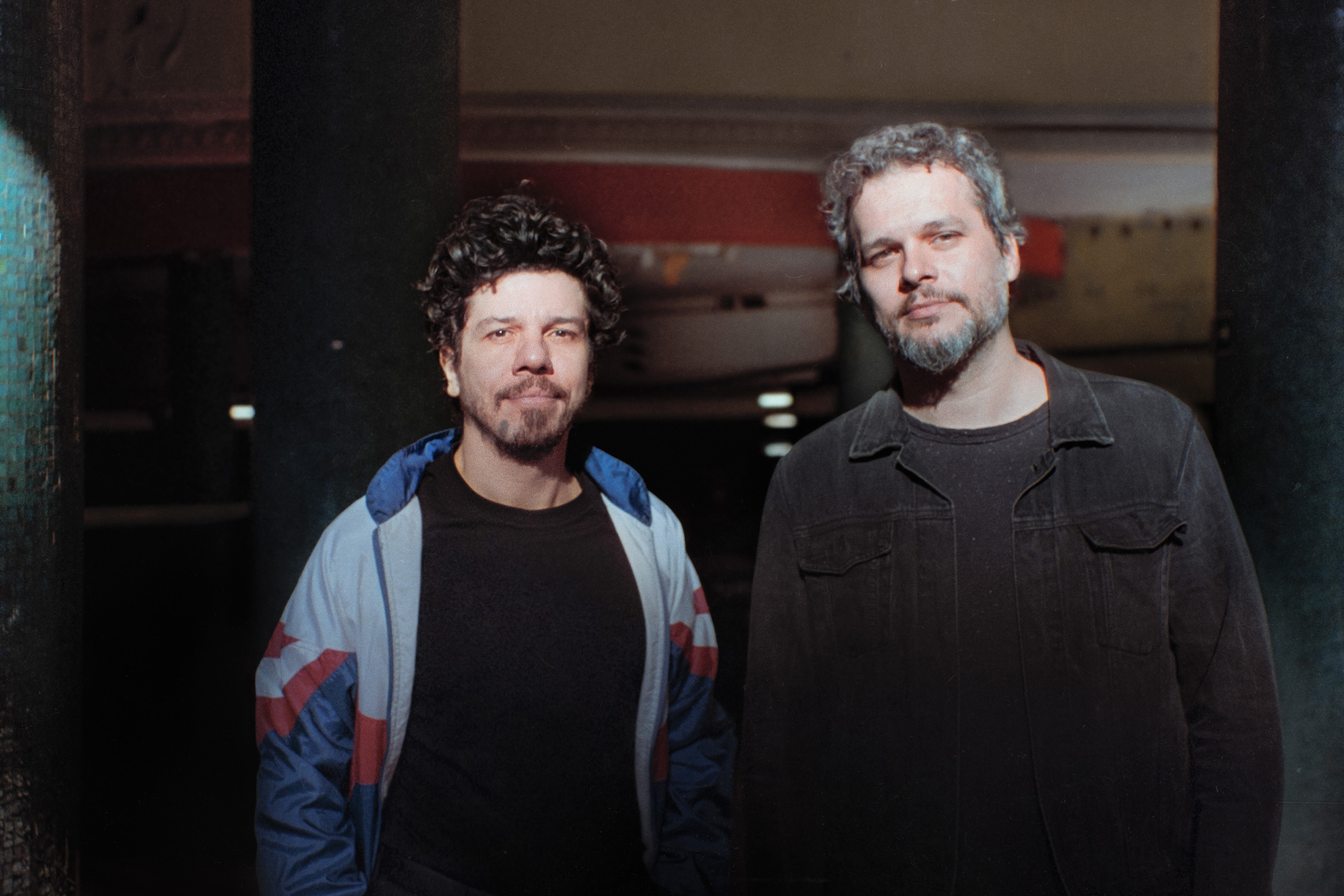 Vanguart se apresenta em Curitiba com turnê do álbum "Estação Liberdade"