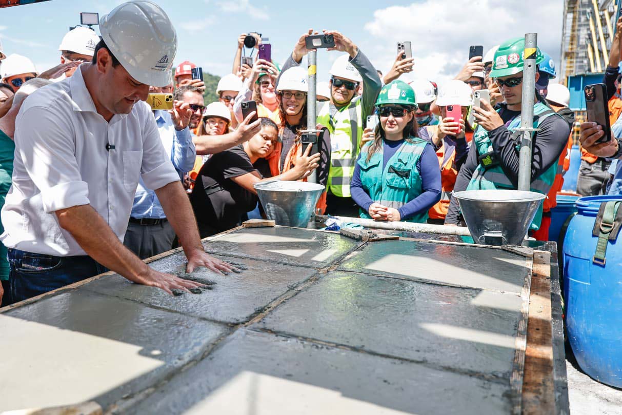 Matinhos e Guaratuba celebram a concretagem da ponte que une as cidades
