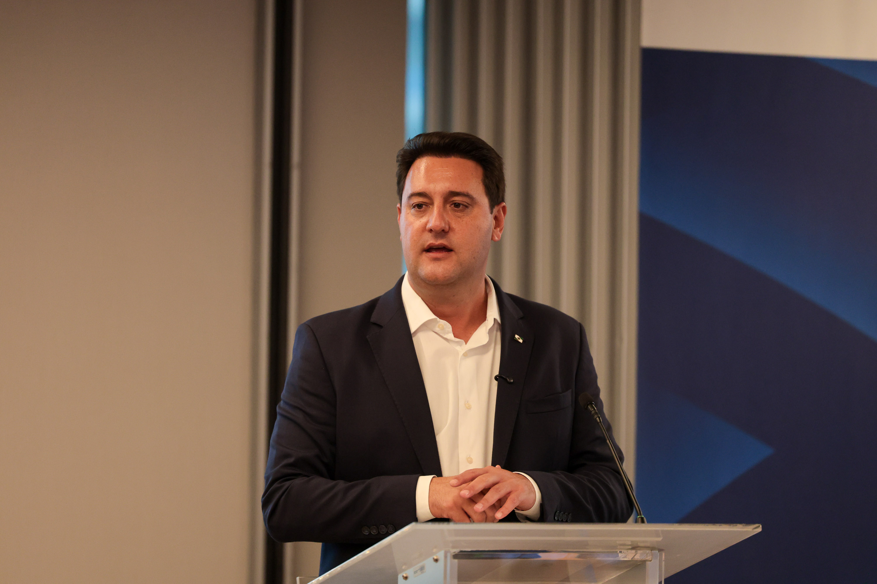 Ratinho Junior vai a Santa Catarina apresentar destaques do Paraná a empresários