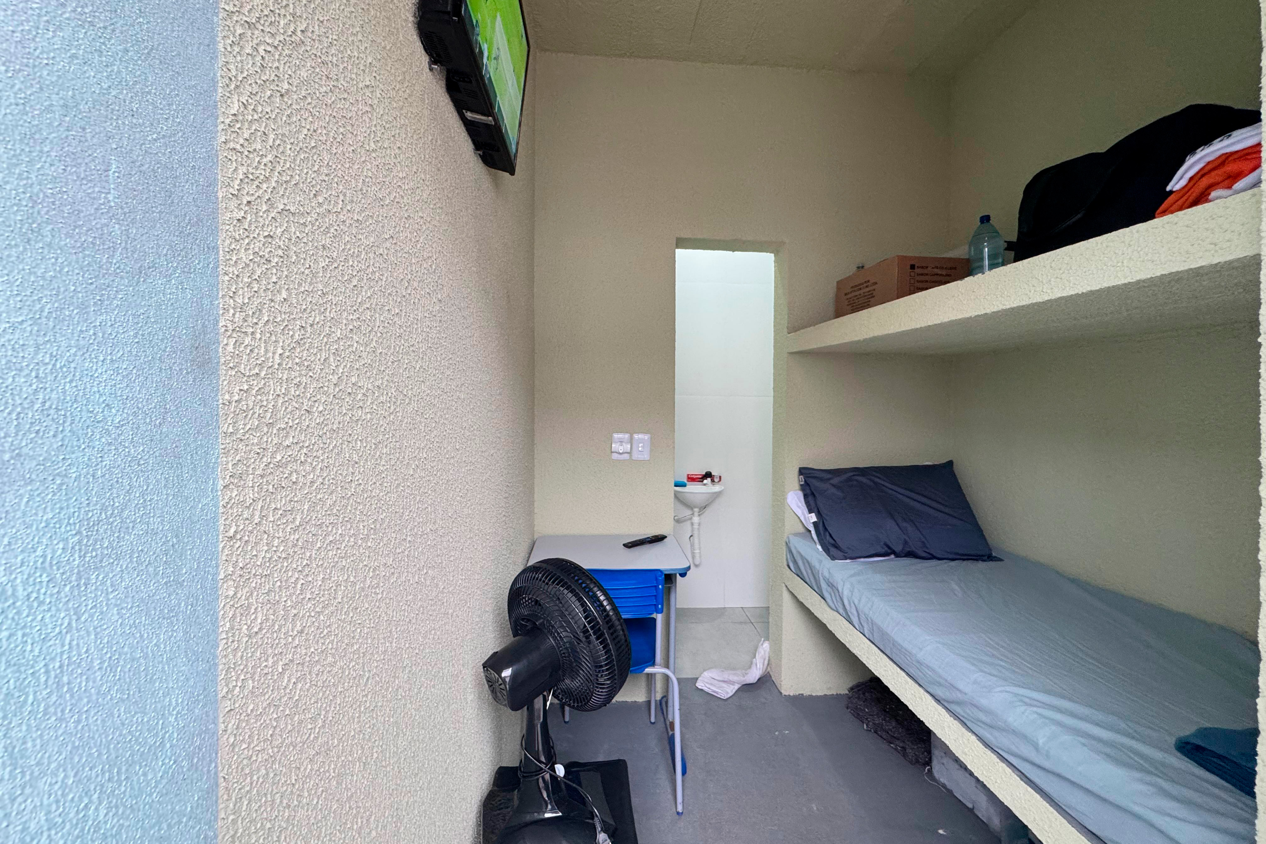 Imagens da Cela de Filipe Martins São Divulgadas pela Segurança Pública do Paraná